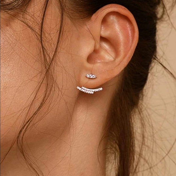 Jewelry - • Lucy • Layered Bar Ear Jacket